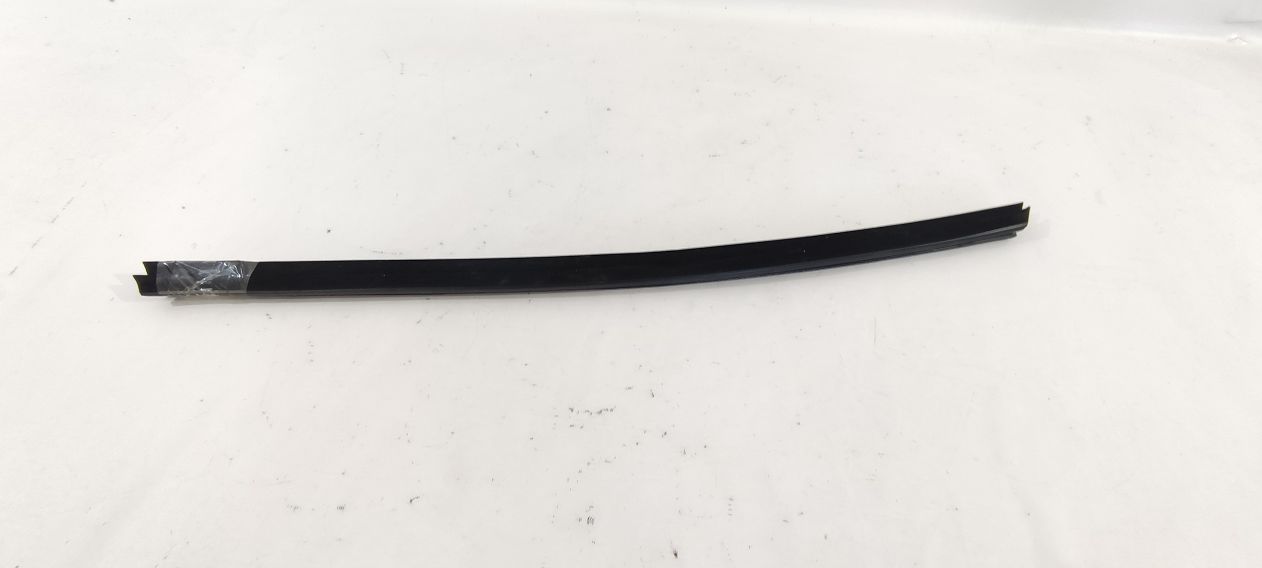 Malibu Уплотнитель стекла двери передней левой внутренний Chevrolet Malibu 2013-2016 23335835 Chevrolet Malibu 11