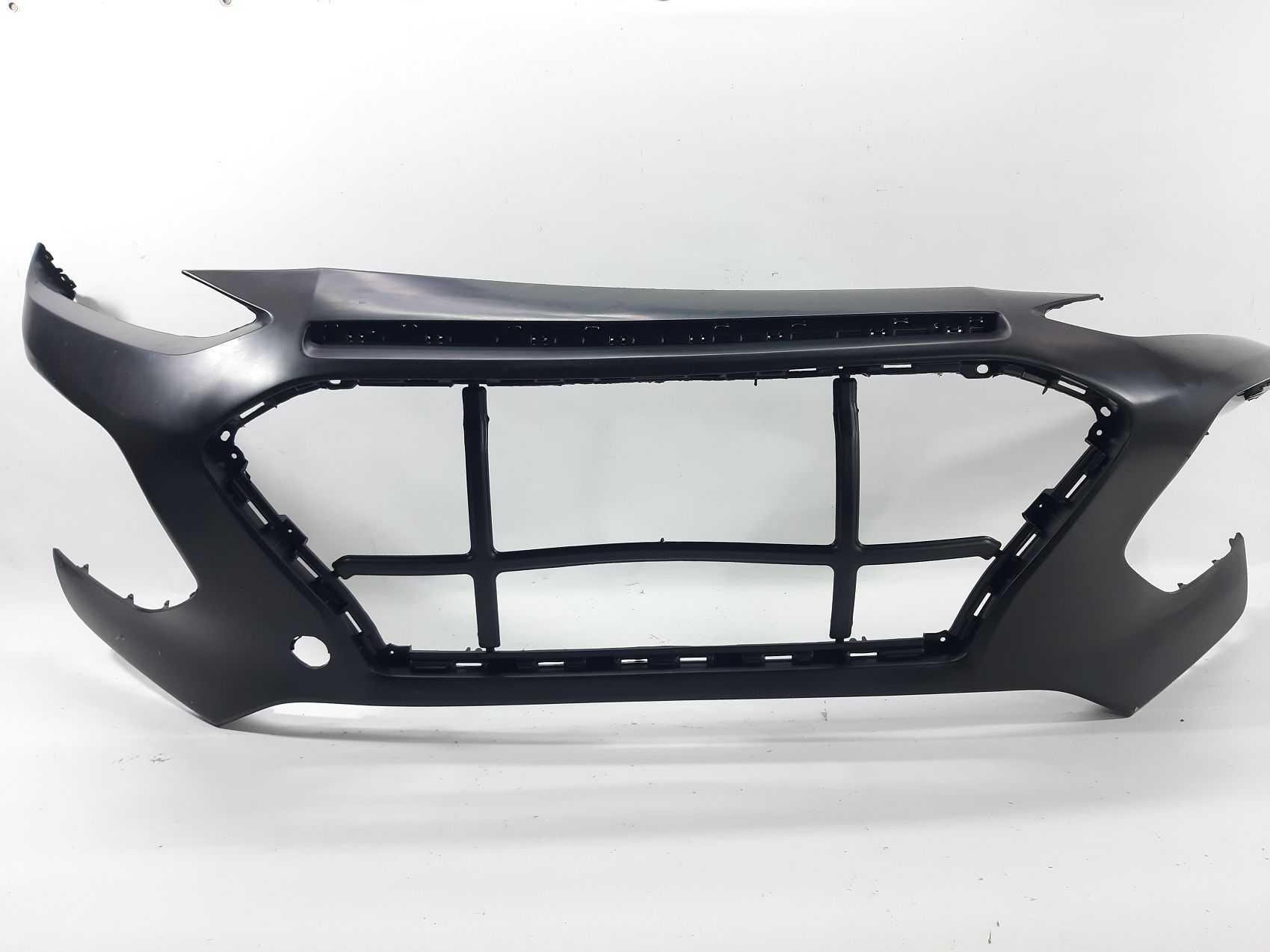 Передні бампери. Бампер передній Hyundai Kona 2018-2021 86510-J9000 Hyundai Kona