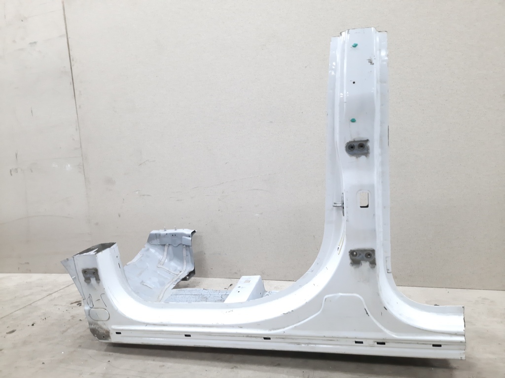 Patriot. Стійка центральна ліва (метал) Jeep Patriot 2007-2017 68019177AB Jeep Patriot