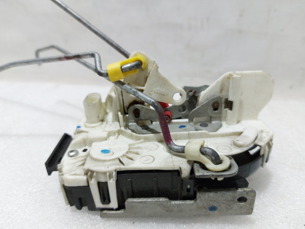 Patriot Замок двери передней правой Jeep Patriot 2011-2017 4589422AI Jeep Patriot 24