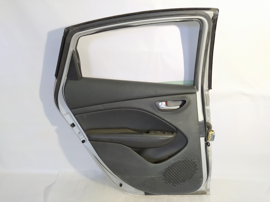 Dart Двері задні ліві Dodge Dart 2013-2019 68158727AD Dodge Dart 35