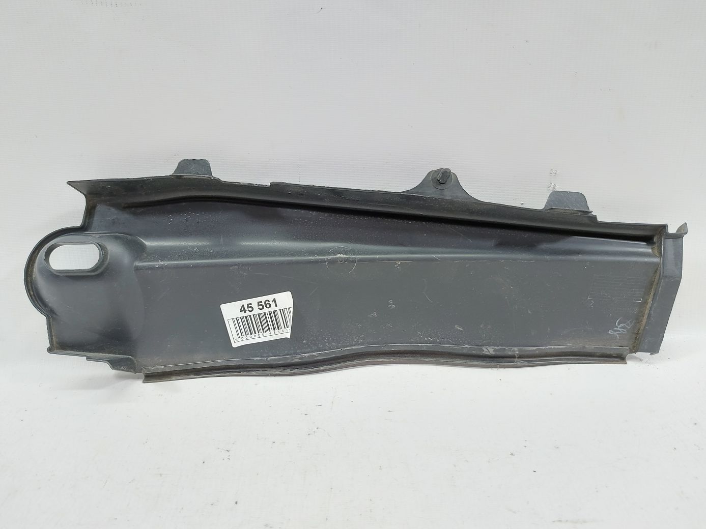 Malibu Накладка водостока под лобовое стекло Chevrolet Malibu 2013-2015 84290729 Chevrolet Malibu 2