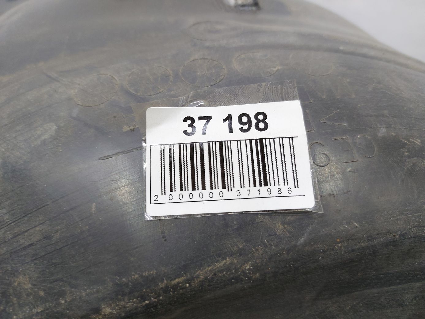 Equinox Подкрылок задний левый Chevrolet Equinox 2010-2017 23483773 Chevrolet Equinox 4