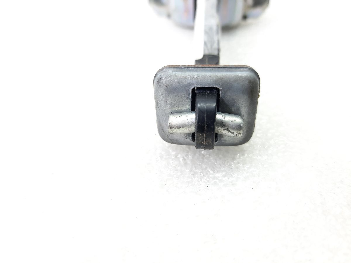 Legacy Ограничитель двери передней левой Subaru Legacy 2010-2014 61124AJ010 Subaru Legacy 4