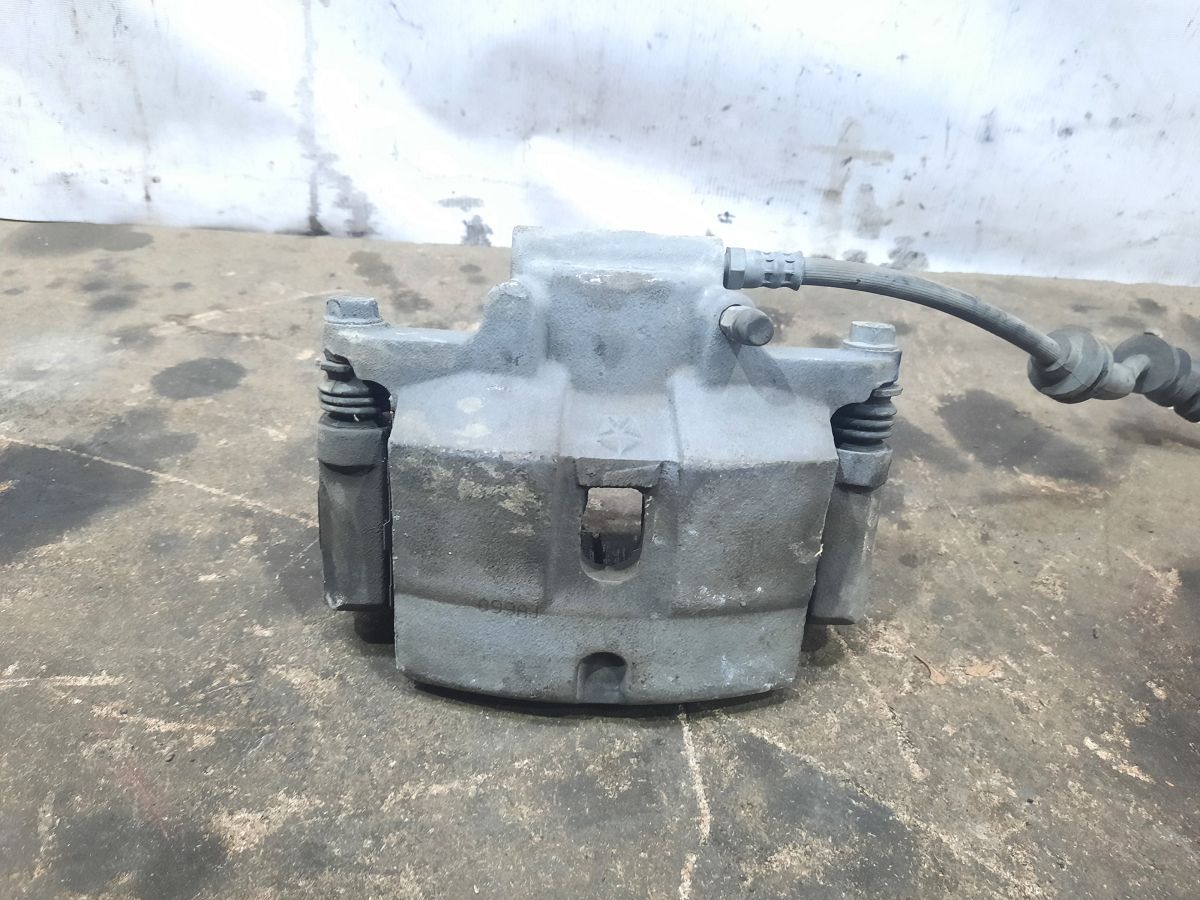 Dart Суппорт тормозной передний левый Dodge Dart 2013-2019 68160685AB Dodge Dart 12