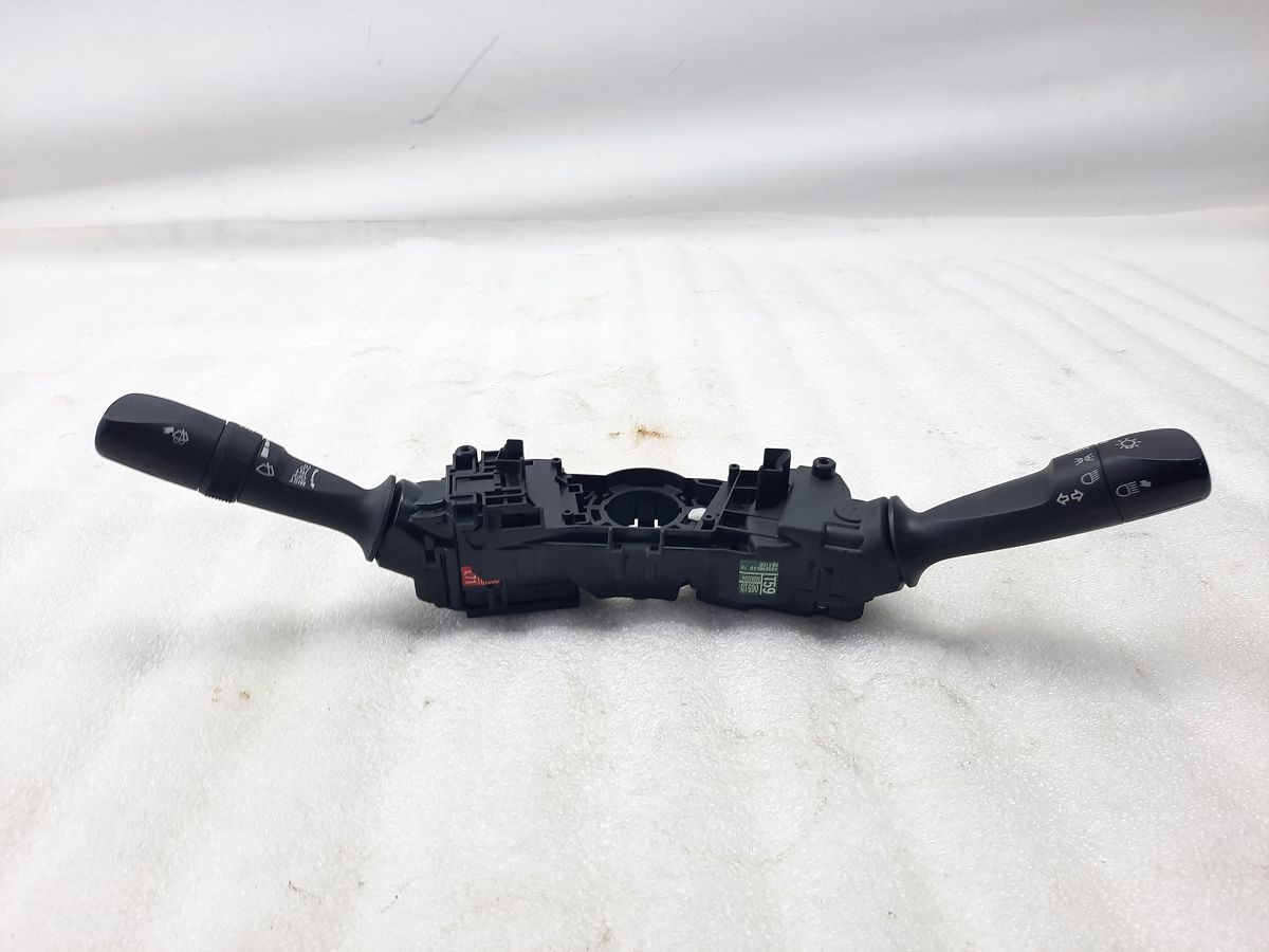 Camry Подрулевые переключатели (гитара) Toyota Camry 2012-2017 8414006510 Toyota Camry 3