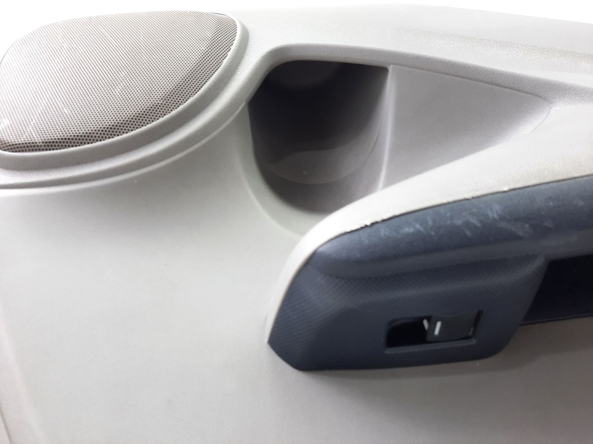 Insight Карта дверей задньої лівої Honda Insight 2010 83780TM8A03ZA Honda Insight 4