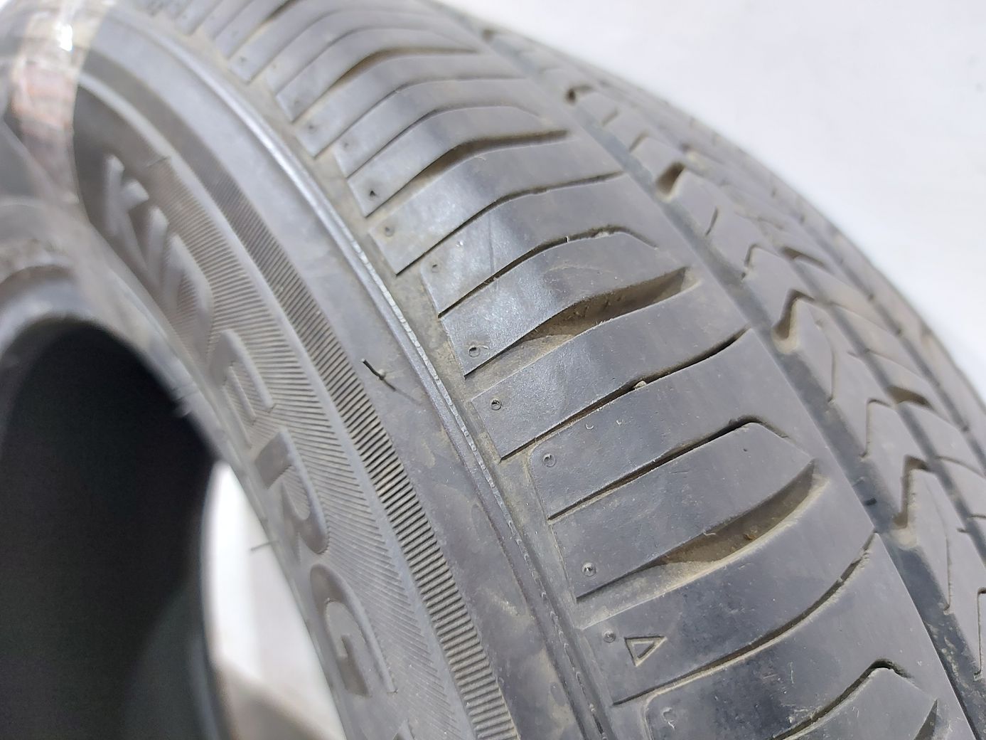 Всесезонные шины Гума Hankook Kinergy 235/60R17 ( Dodge ) 18