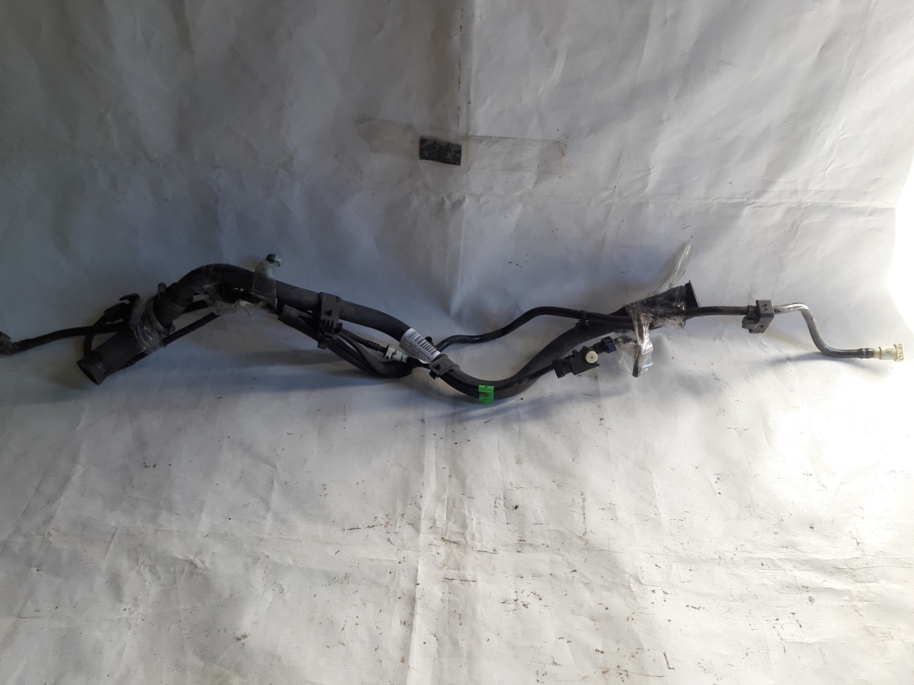 200 limited Заливна горловина Chrysler 200 Limited 2015-2017 68156260AC Chrysler 200 Limited 8