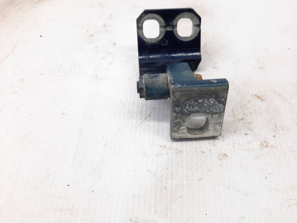 Dart Петля дверей задньої/передньої лівої/правої нижня Dodge Dart 2013-2019 68082440AF Dodge Dart 14