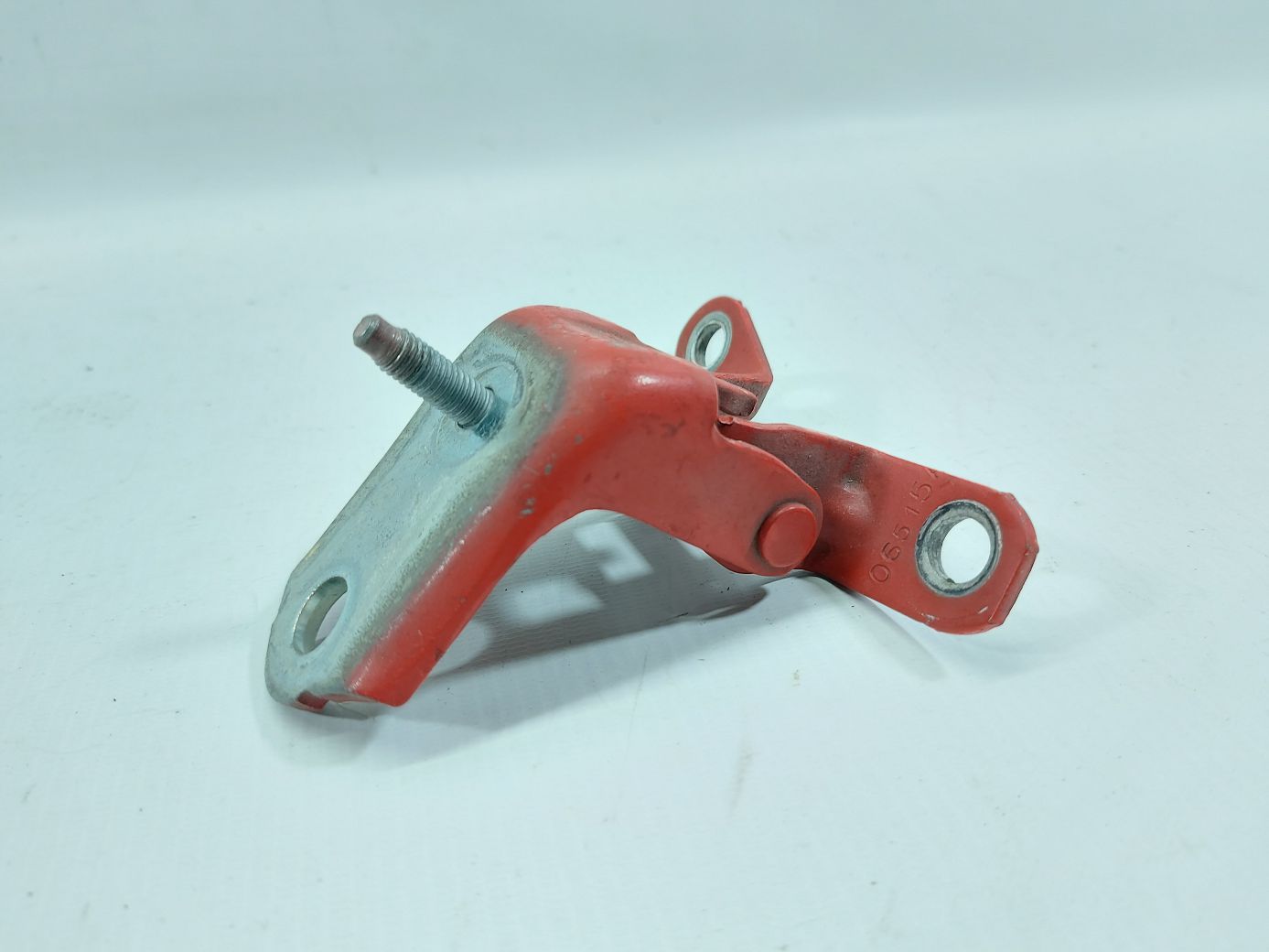 Fiesta Петля двери передней левой нижняя Ford Fiesta 2011-2019 AE8Z5822811A Ford Fiesta 2