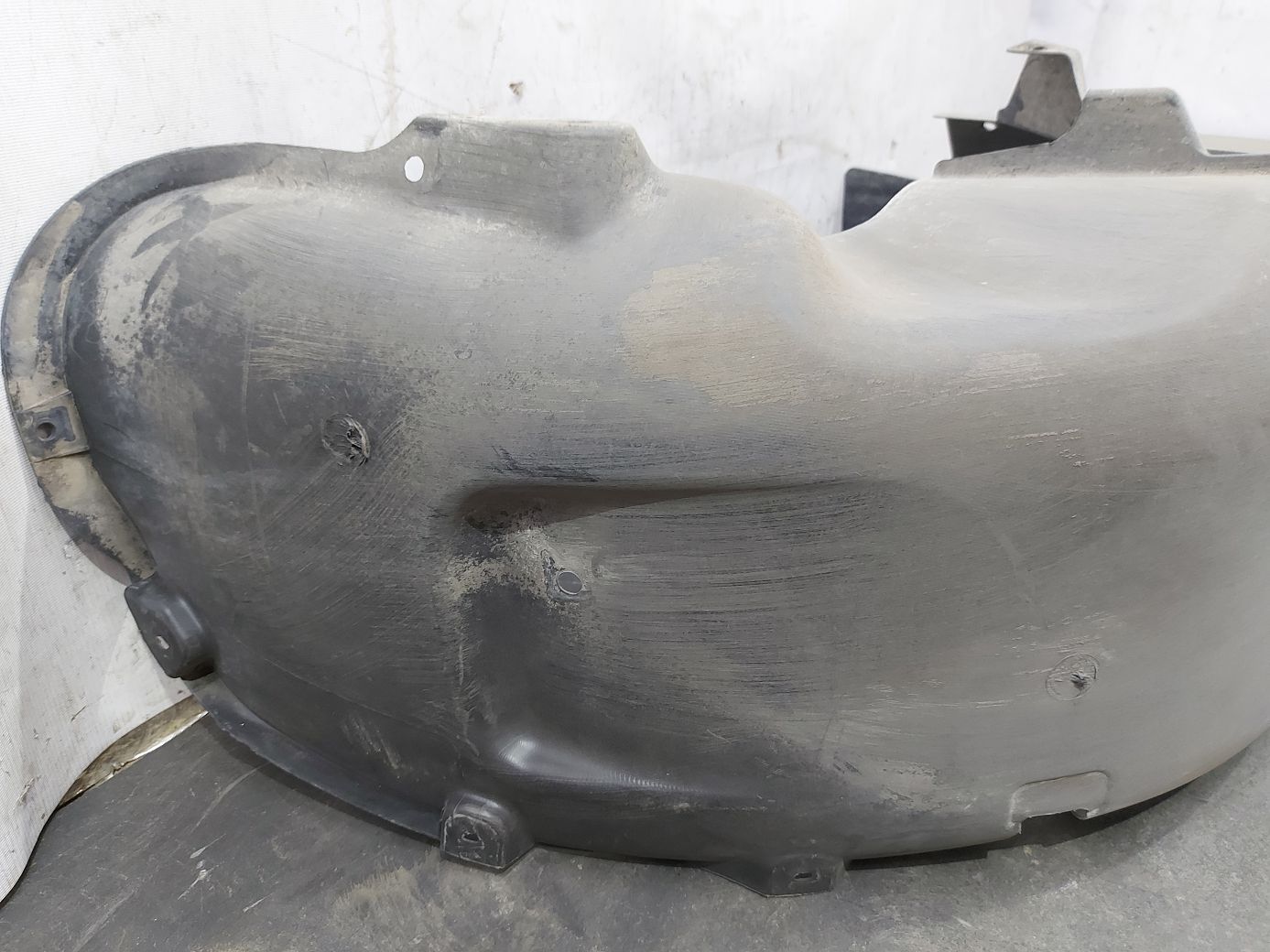 Dart Подкрылок задний правый Dodge Dart 2013-2019 68082836AG Dodge Dart 3