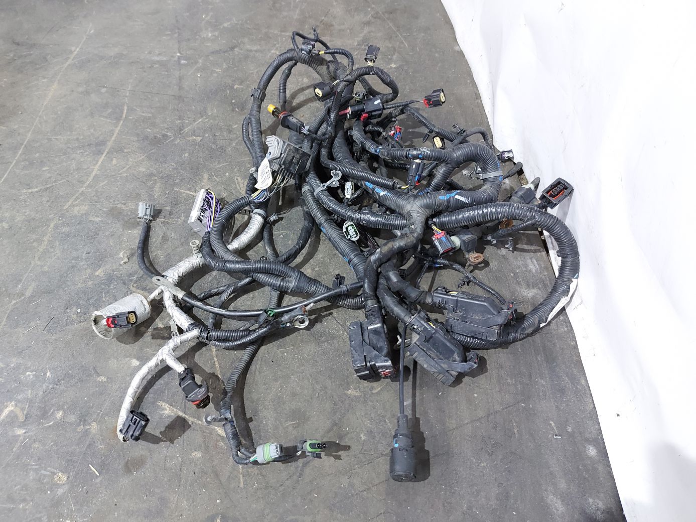 Ats Проводка моторная Cadillac ATS 2014 23133615 Cadillac ATS 3