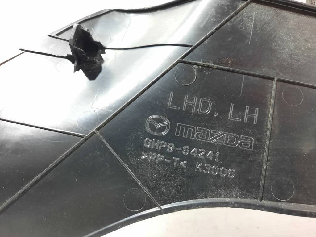 6 Накладка консоли центральной (боковая) левая Mazda 6 2014-2015 GHP96424002 Mazda 6 9