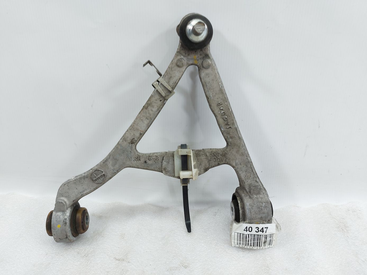 Xf. Важіль задньої підвіски передній верхній правий Jaguar XF 2009-2015 C2Z31678 Jaguar XF Xf. Важіль задньої підвіски передній верхній правий Jaguar XF 2009-2015 C2Z31678 Jaguar XF