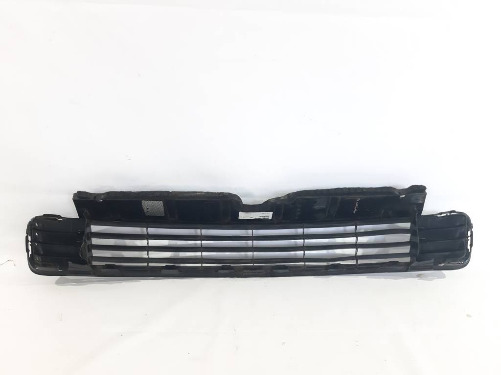 Prius Решетка бампера переднего нижняя Toyota Prius 2010-2011 5311247040 Toyota Prius 9