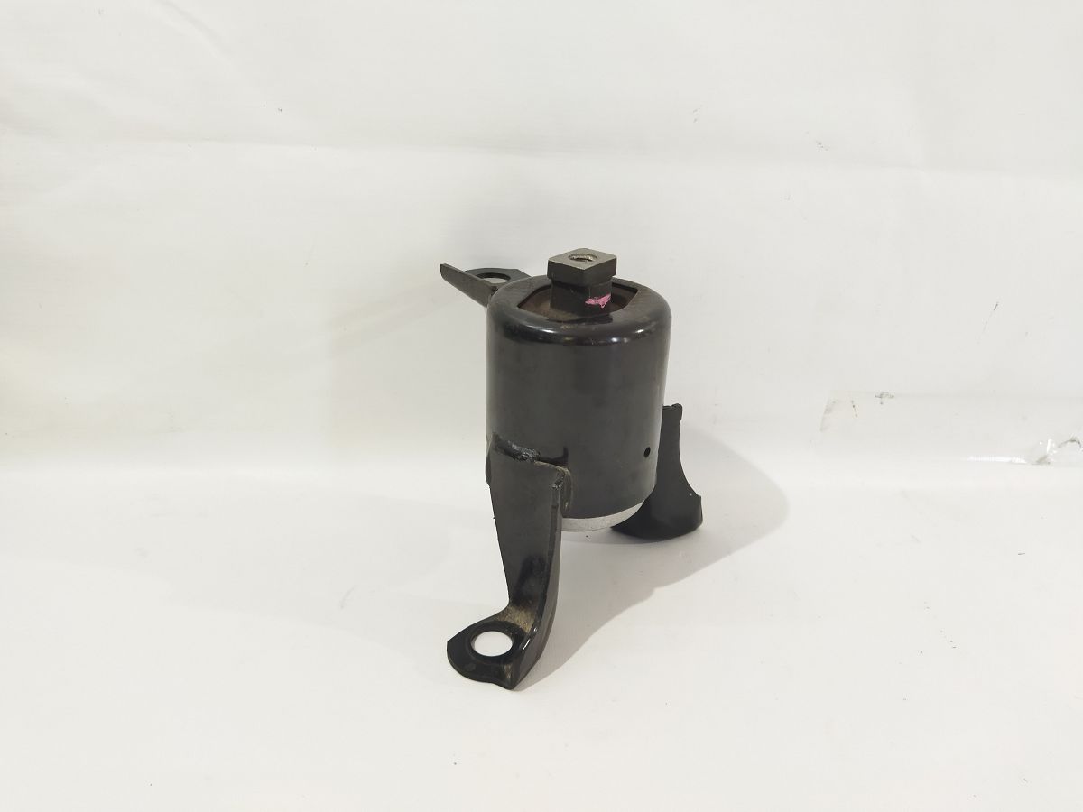 Fiesta Подушка двигателя правая Ford Fiesta 2011-2019 8V5Z6038D Ford Fiesta 1