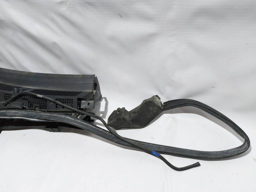 6 Повітропровід під лобове скло правий Mazda 6 2014-2018 GHP9507R0A Mazda 6 2