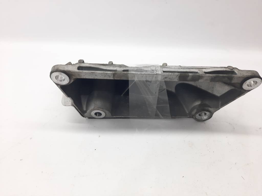 328i xdrive Лапа двигателя правая BMW 328i xDrive 2006-2015 22116770052 BMW 328i xDrive 2