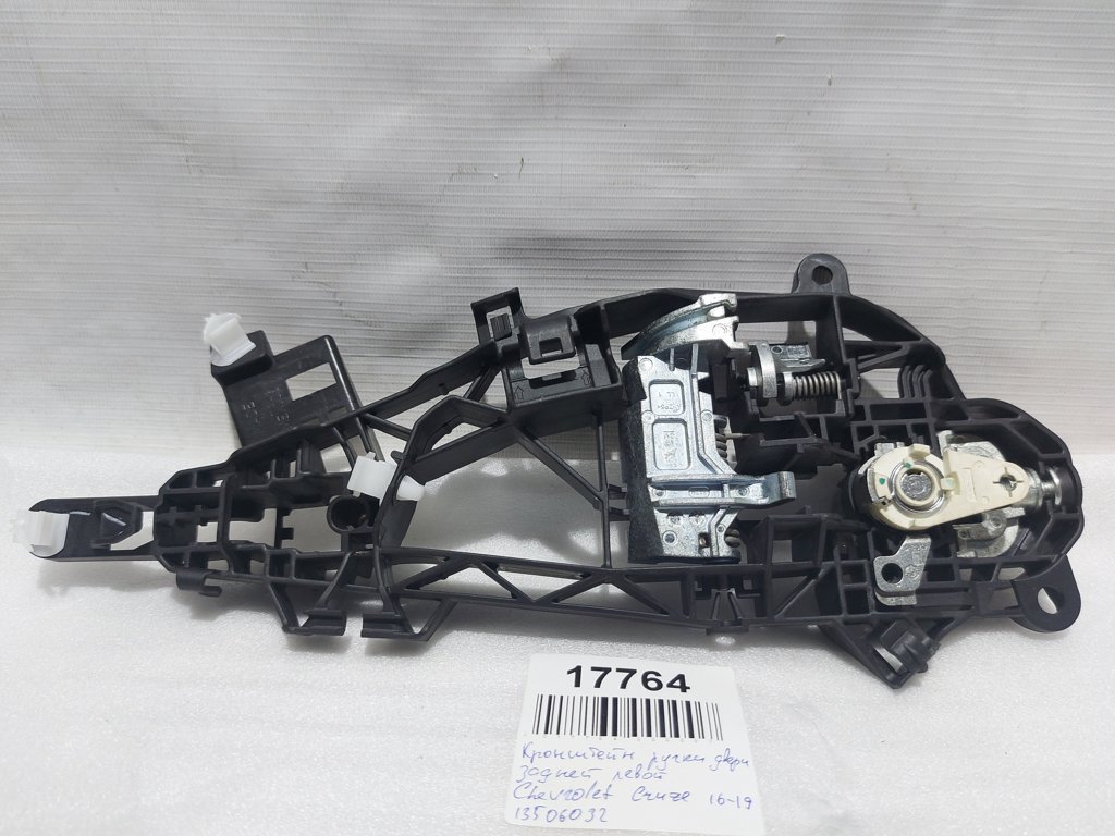 Cruze Кронштейн ручки двери задней левой Chevrolet Cruze 2016-2019 13506032 Chevrolet Cruze 4