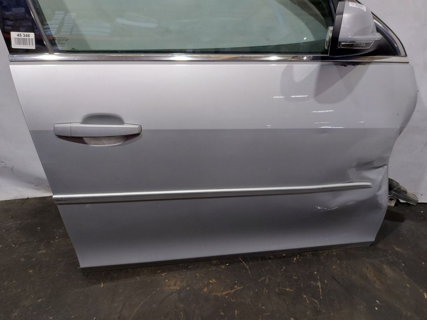 Malibu Дверь передняя правая (с вмятиной) Chevrolet Malibu 2013-2015 22953625 Chevrolet Malibu 3