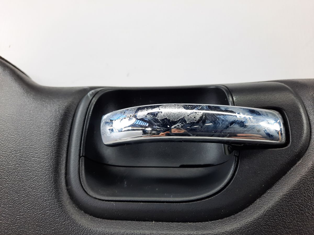 Compass Карта двери передняя правая Jeep Compass 2013-2017 1UC261DVAD Jeep Compass 3