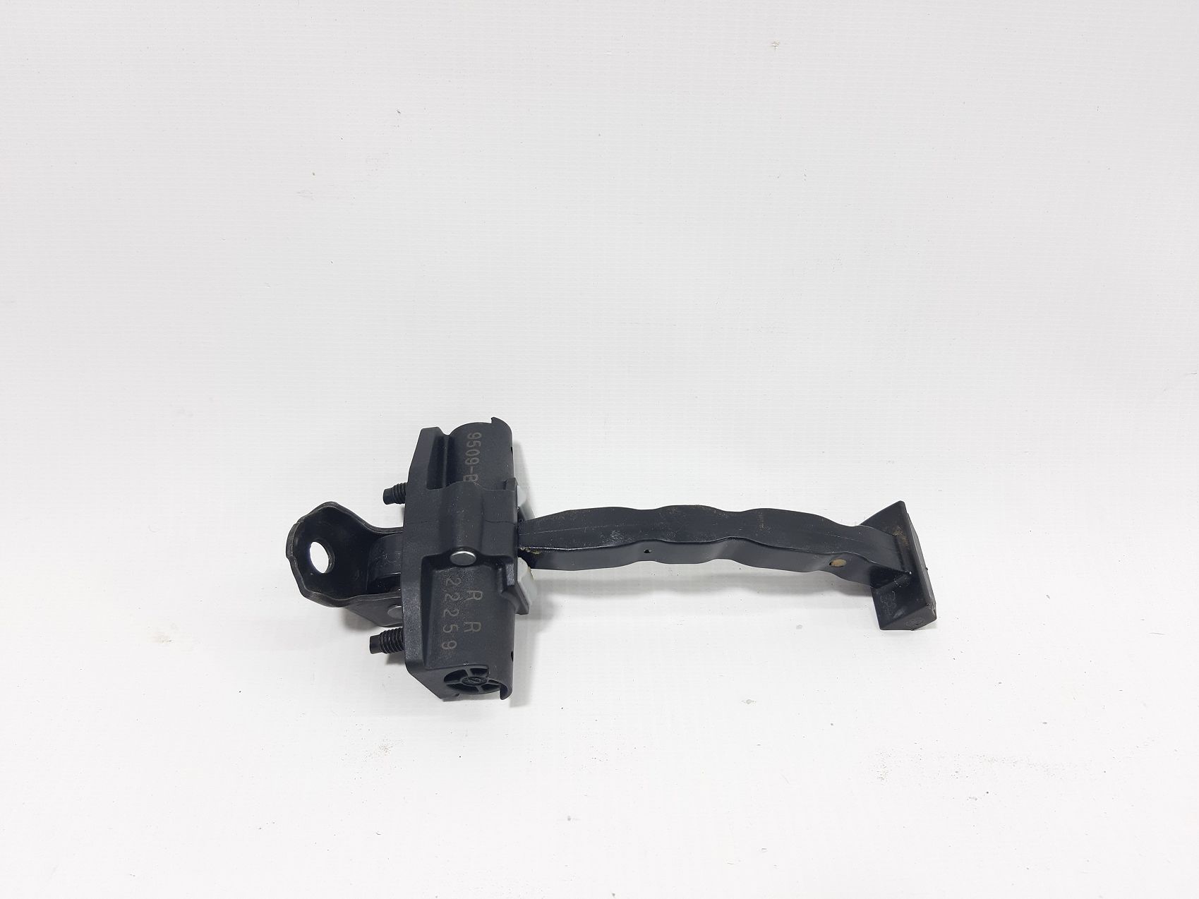 Model 3. Ограничитель двери задней левой/правой Tesla Model 3 2020-2023 108950900D Tesla Model 3