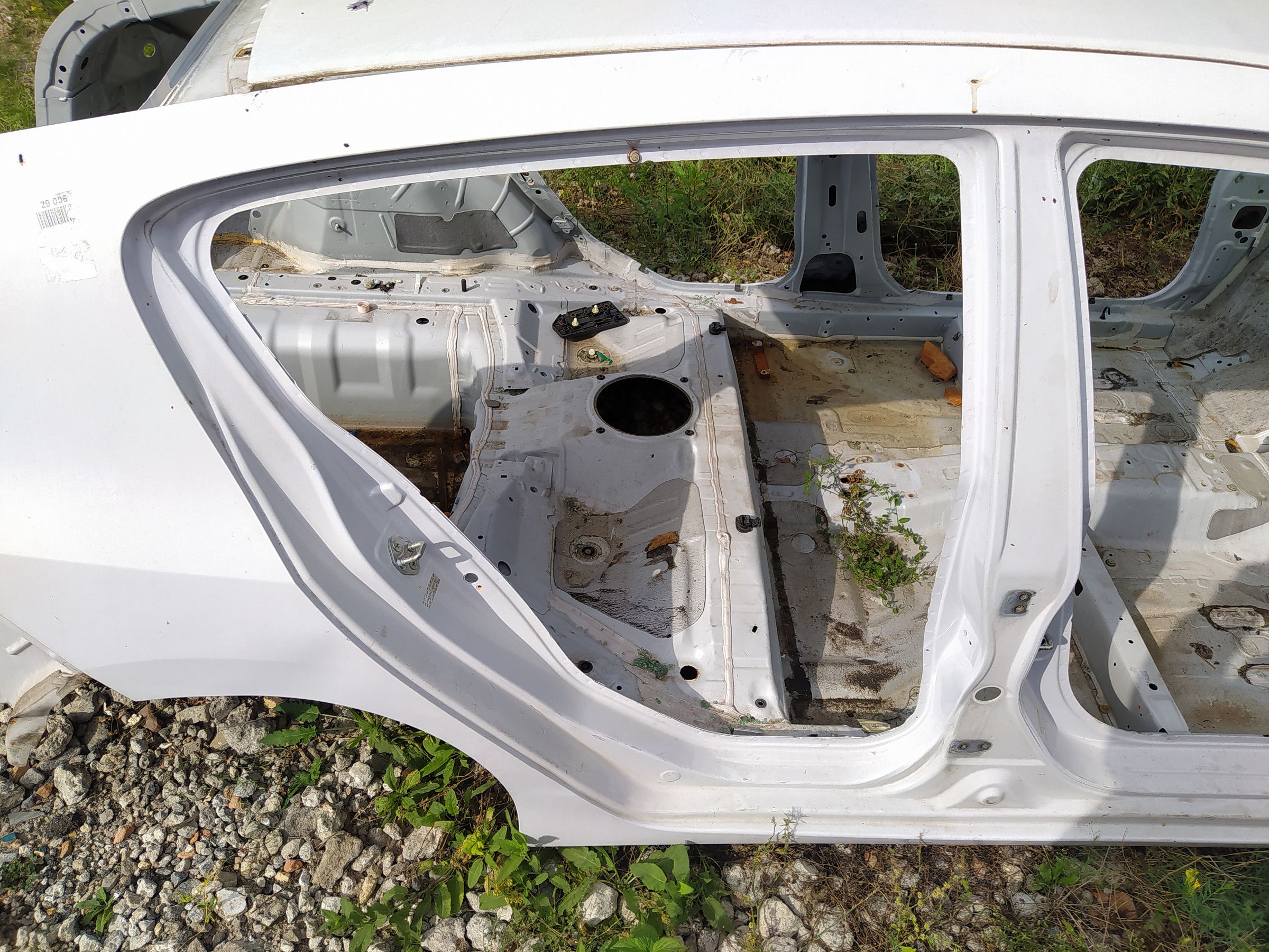 Insight Кузов голий (можна різати) Honda Insight 2009-2014 62100TM8A01ZZ Honda Insight 10