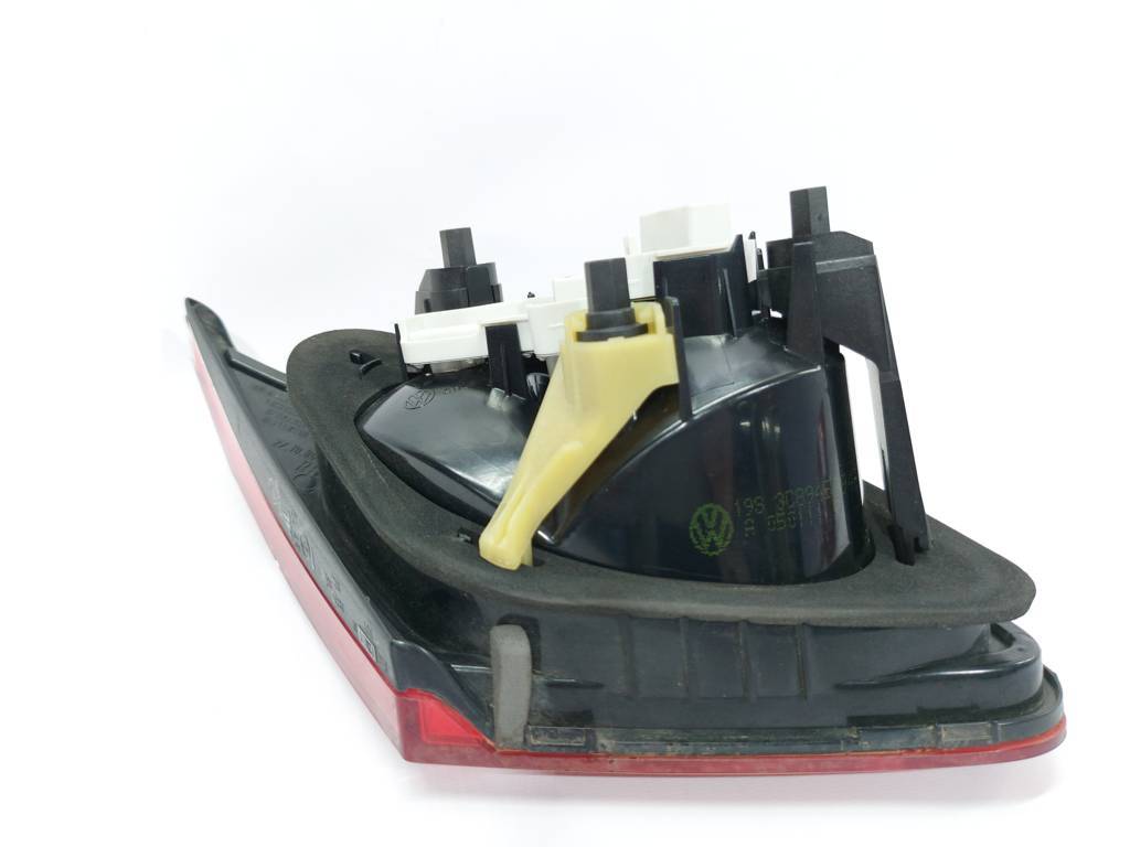 Passat cc Фонарь крышки багажника правый Volkswagen Passat CC 2009-2012 3C8945094F Volkswagen Passat CC 9