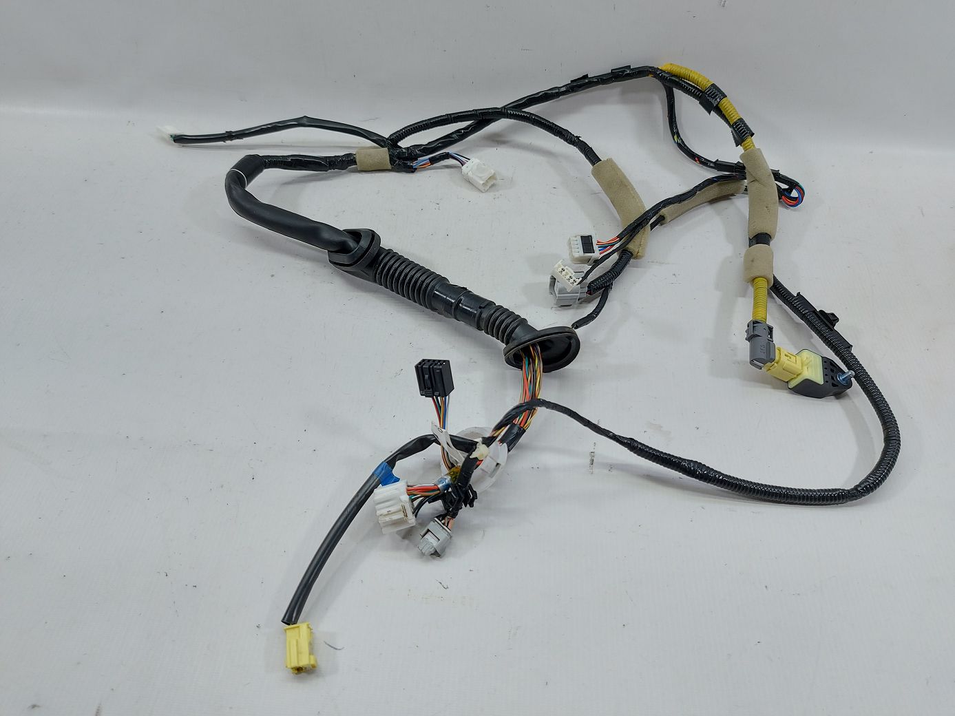 Impreza. Проводка двери передней правой Subaru Impreza 2015 81821FJ200 Subaru Impreza