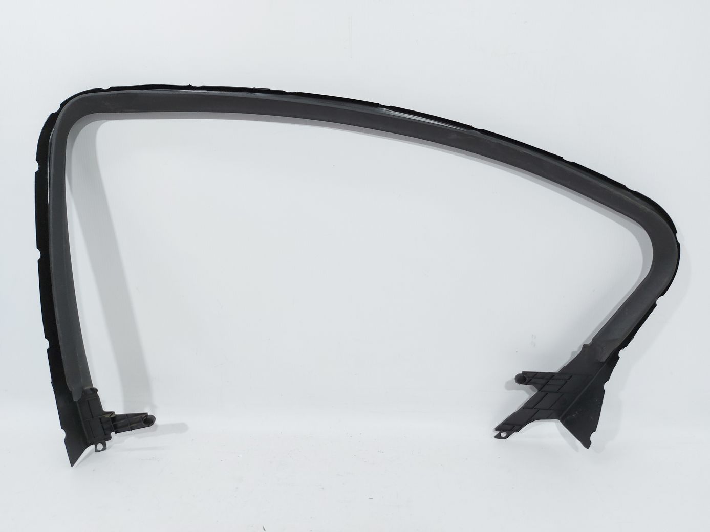 Cruze Накладка арки внутренняя двери задней левой Chevrolet Cruze 2011-2016 95494643 Chevrolet Cruze 4