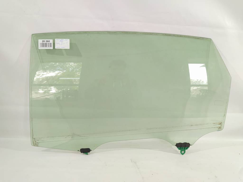 Prius v. Скло дверей задньої лівої Toyota Prius V 2012-2017 6810447080 Toyota Prius V