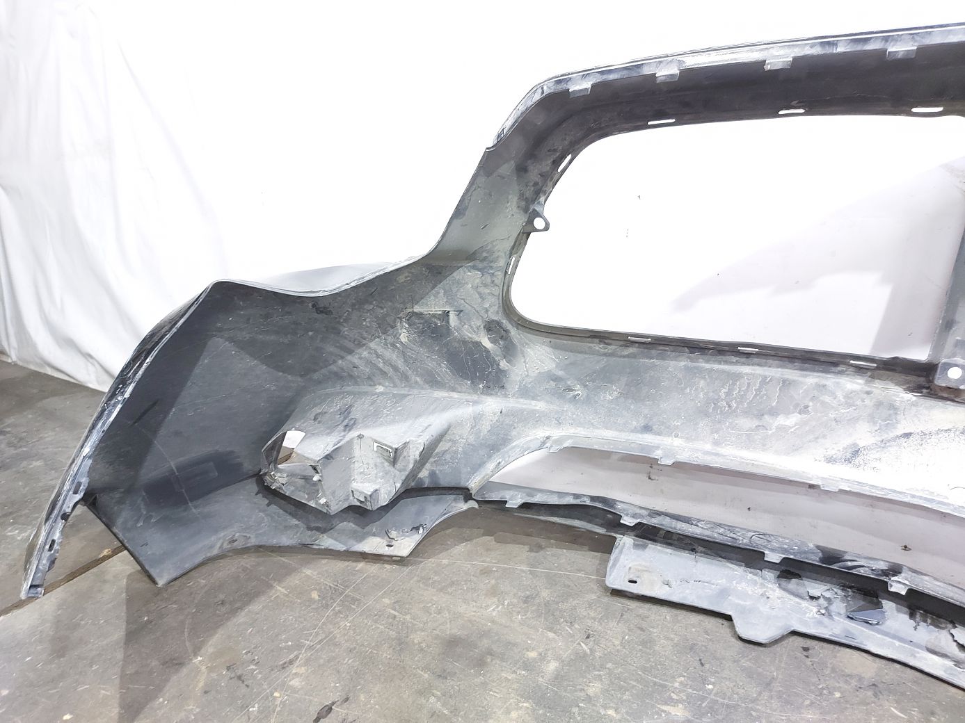 Charger Бампер передній (загнутий лівий нижній кут, подряпини) Dodge Charger 2011-2014 68092596AA Dodge Charger 8