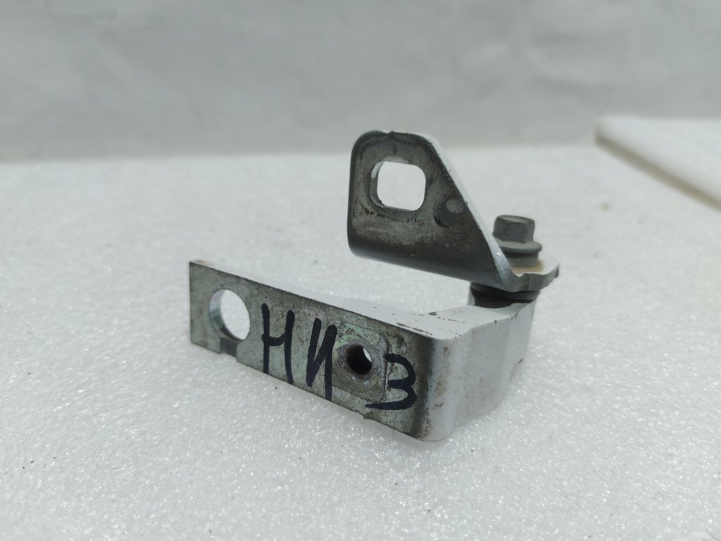 C-max Петля двери задней правая нижняя Ford C-Max 2012-2019 AM5Z5826802A Ford C-Max 3