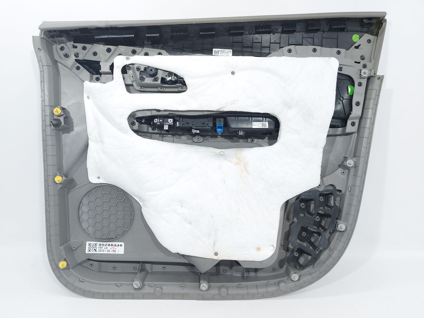 Encore Карта дверей передньої лівої Buick Encore 2016 42496631 Buick Encore 4