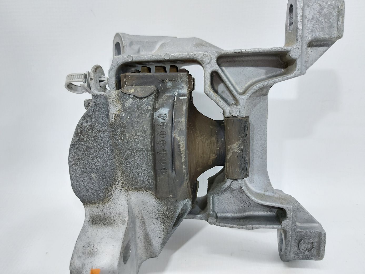 3 Подушка двигуна Mazda 3 2014-2018 GHR939060A Mazda 3 5 3 Подушка двигуна Mazda 3 2014-2018 GHR939060A Mazda 3 5