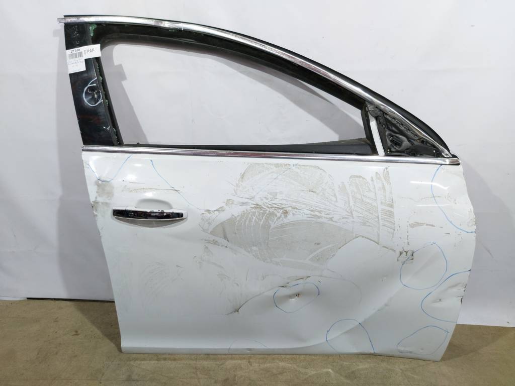 Regal Дверь передняя правая в сборе Buick Regal 2011-2017 20987624 Buick Regal 2