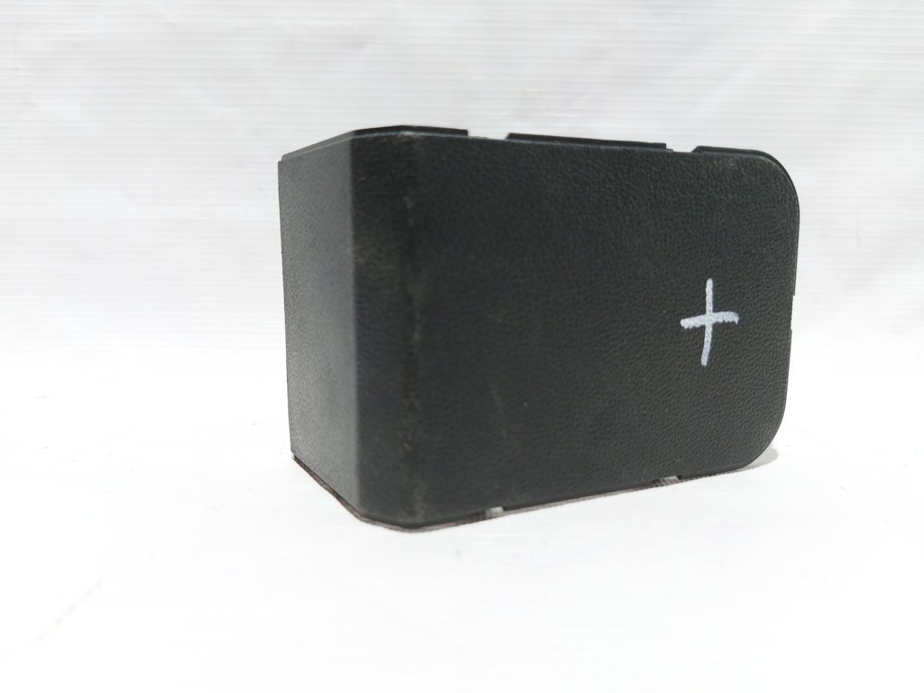 Journey Заглушка салону Dodge Journey 2016-2019 1CZ18TRMAA Dodge Journey 5