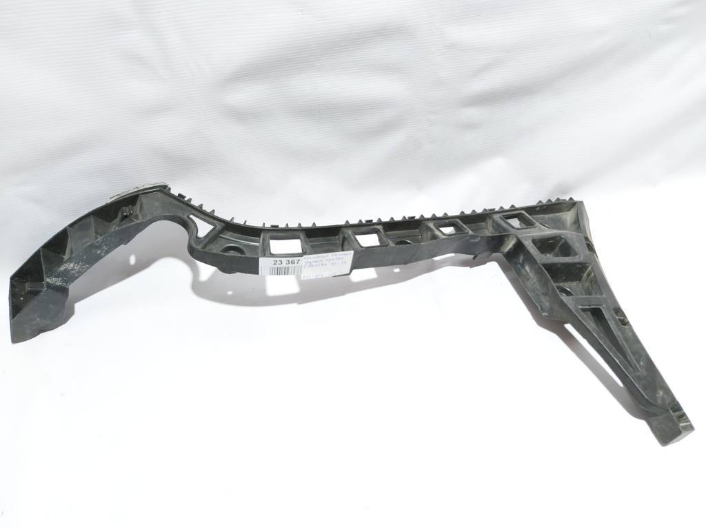 Passat Кріплення заднього бампера праве надламане кріплення, немає частини Volkswagen Passat 2012-2015 561807394F Volkswagen Passat 2 Passat Кріплення заднього бампера праве надламане кріплення, немає частини Volkswagen Passat 2012-2015 561807394F Volkswagen Passat 2