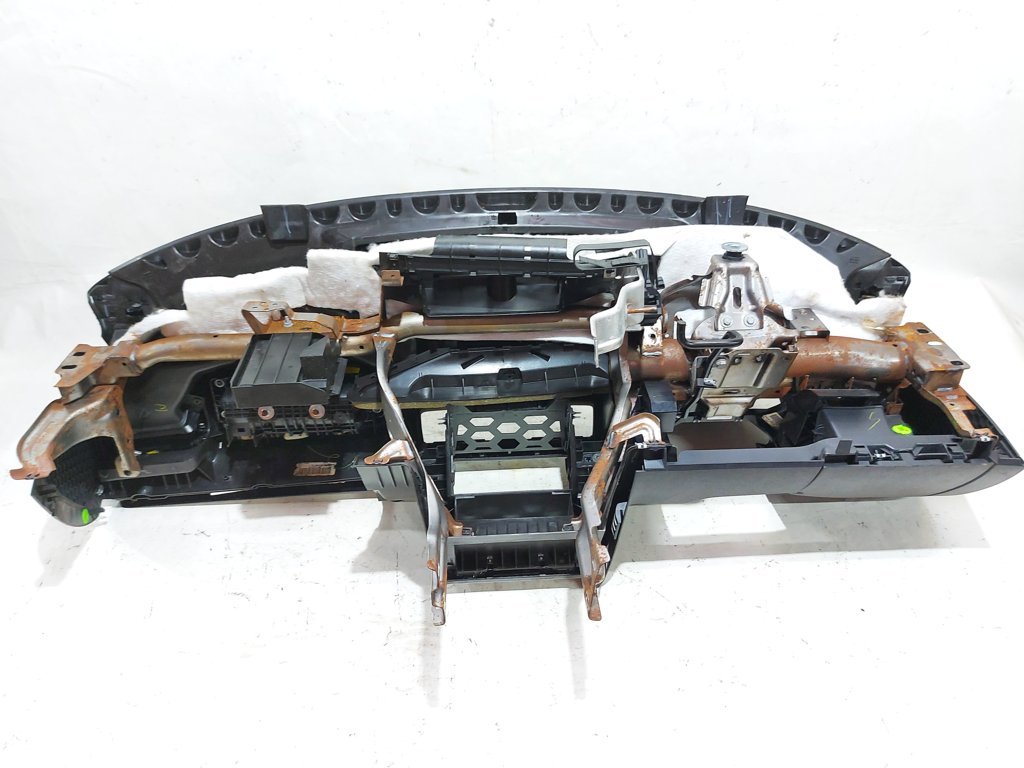 Passat s Торпеда Volkswagen Passat S 2012-2015 561857003L81X Volkswagen Passat S 23