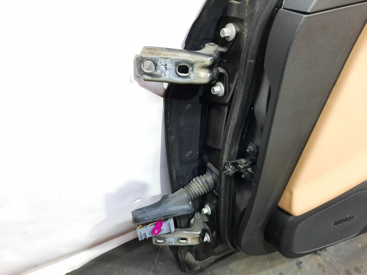 Ats Двері передні права в зборі Cadillac ATS 2013-2018 84200615 Cadillac ATS 5