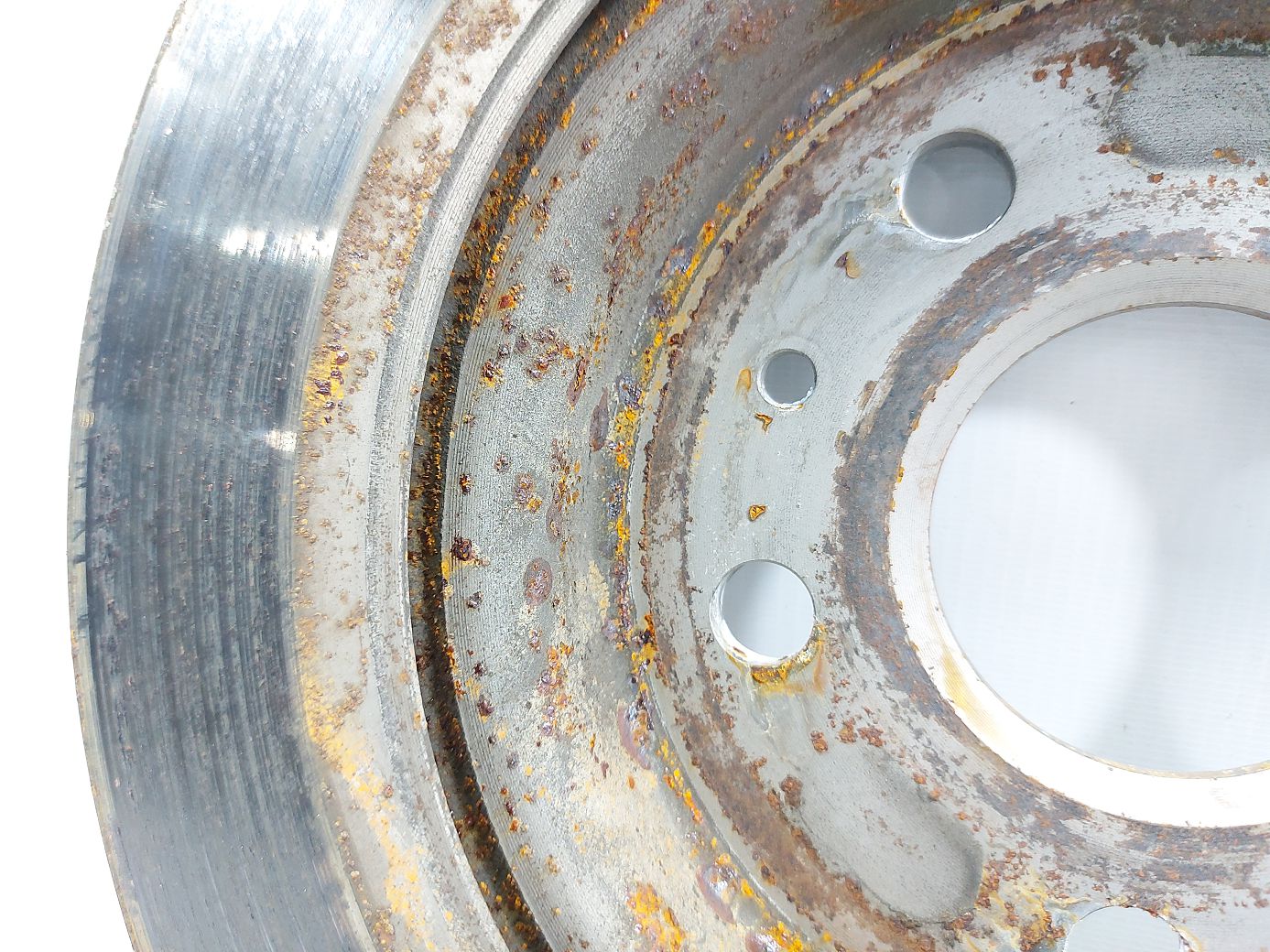 Regal Диск гальмівний задній лівий / правий Buick Regal 2012-2017 23118534 Buick Regal 4