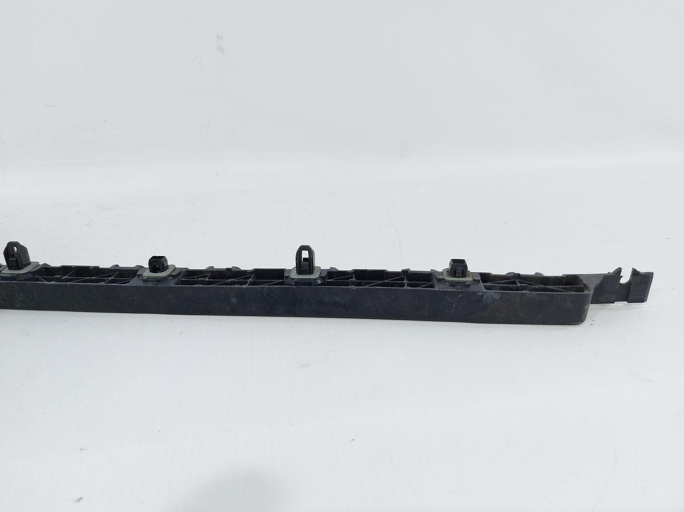 Charger Кріплення заднього бампера ліве Dodge Charger 2011-2014 57010289AD Dodge Charger 4