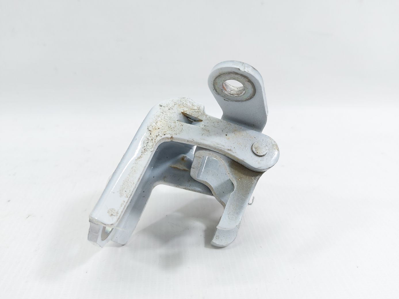 Regal Петля двері задньої правої нижня Buick Regal 2011-2017 13229060 Buick Regal 2