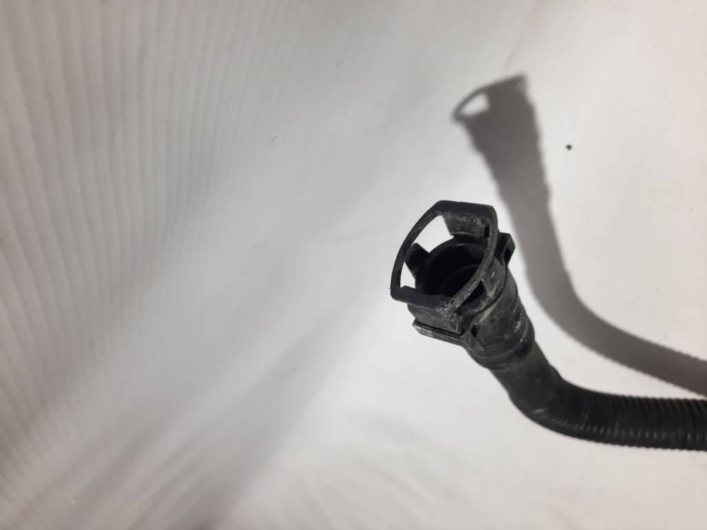 Sienna Заливная горловина Toyota SIENNA 2014-2016 7720108051 Toyota SIENNA 5 Sienna Заливная горловина Toyota SIENNA 2014-2016 7720108051 Toyota SIENNA 5