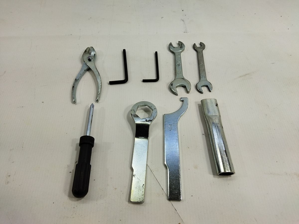 En-650d Набір інструментів Kawasaki EN-650 D 2017 560070129 Kawasaki EN-650 D 2 En-650d Набір інструментів Kawasaki EN-650 D 2017 560070129 Kawasaki EN-650 D 2