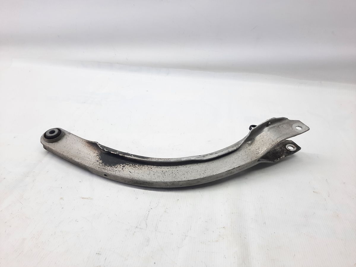 Dart Важіль задній лівий/правий верхній Dodge Dart 2013-2019 5090090AD Dodge Dart 7