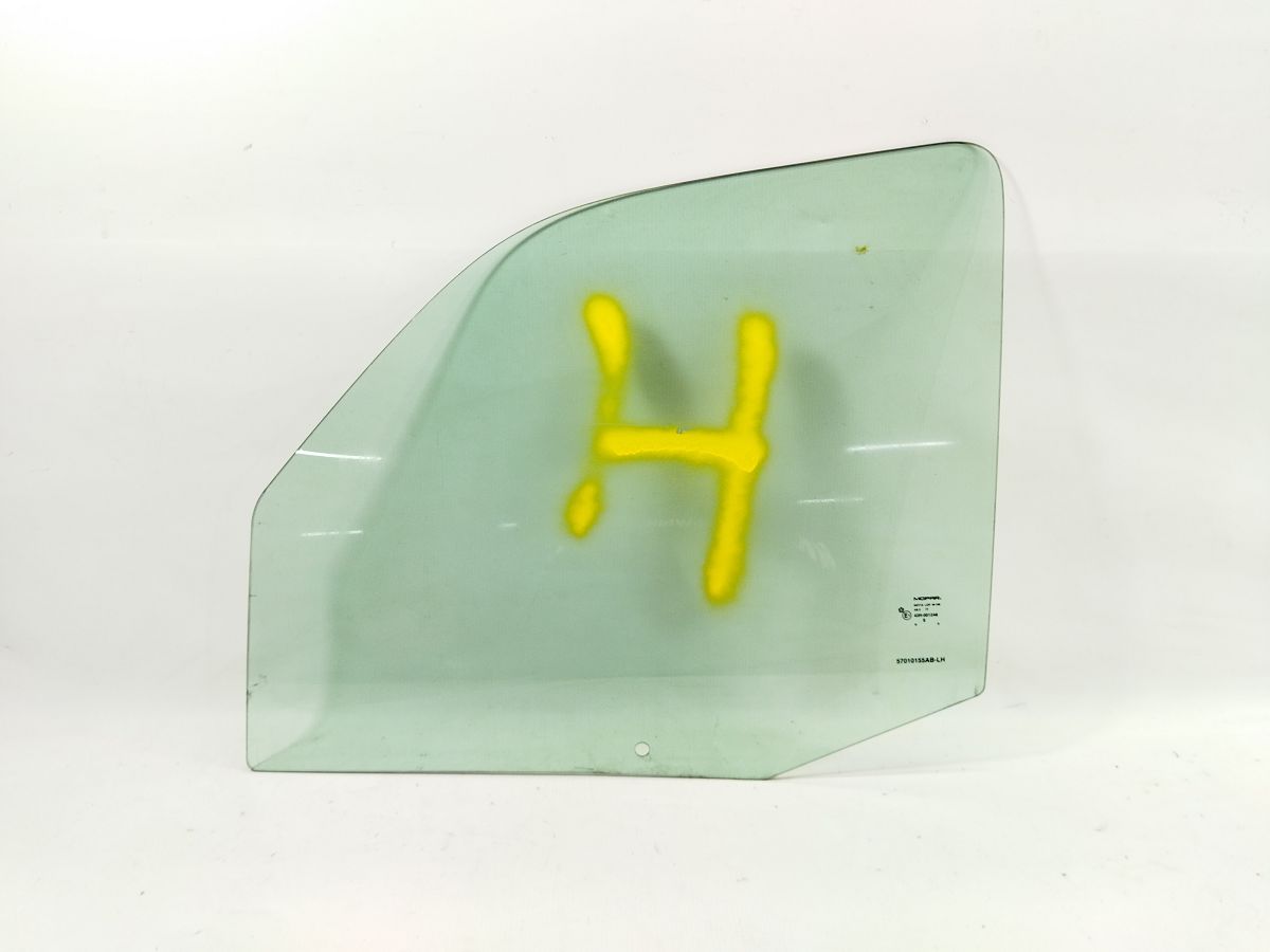 Liberty. Скло дверей передньої лівої Jeep Liberty 2008-2012 57010155AB Jeep Liberty