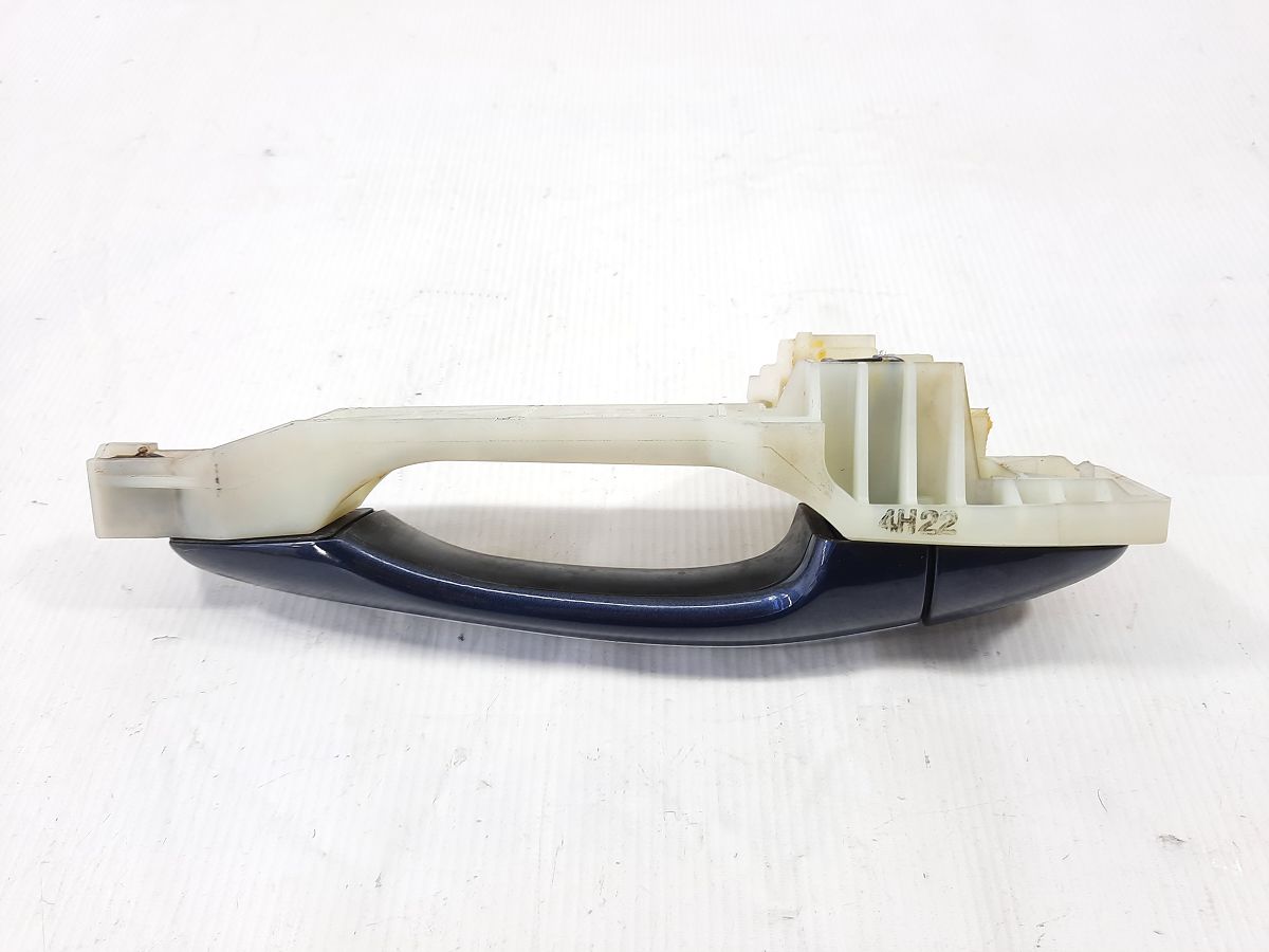 Cadenza Ручка дверей задньої правої (синя) зовнішня з хромом Kia CADENZA 2014-2016 836603R010B3U Kia CADENZA 4 Cadenza Ручка дверей задньої правої (синя) зовнішня з хромом Kia CADENZA 2014-2016 836603R010B3U Kia CADENZA 4