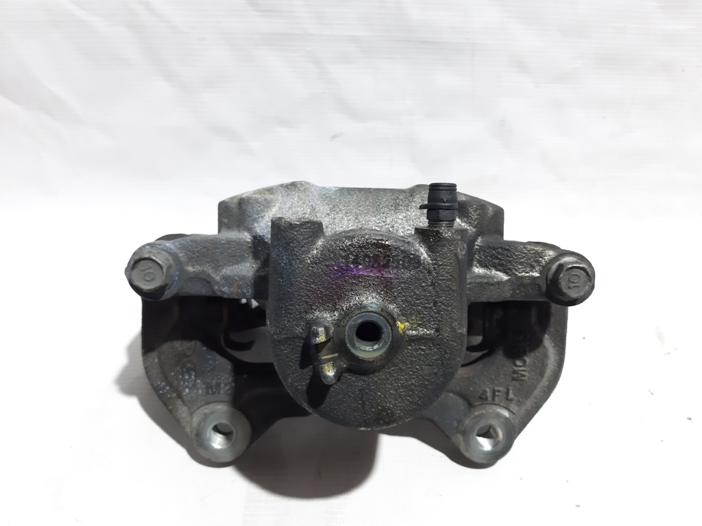 Cadenza. Суппорт тормозной передний левый Kia CADENZA 2014-2016 581803RA60 Kia CADENZA